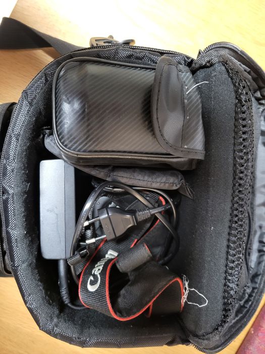 Kit Foto DSLR Canon EOS 1300D + Obiectiv Tamron 17-50mm f/2.8 + Obiectiv Kit 18-55mm + Accesorii