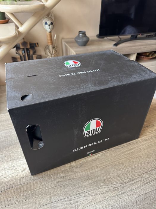 Каска AGV Pista GP RR Mono Matt carbon M нова