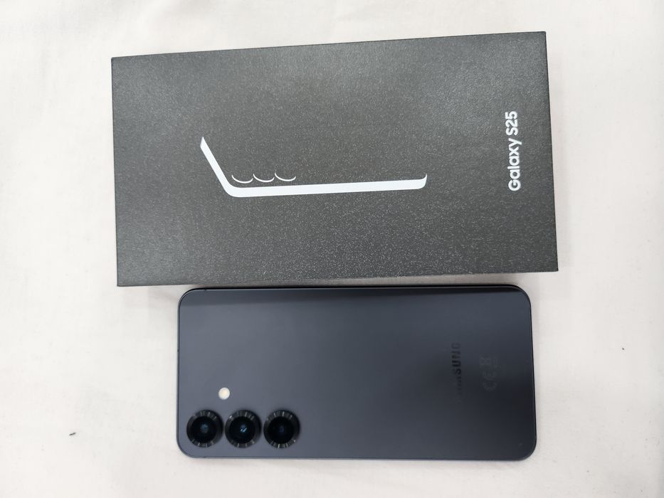 Samsung S25 128GB перфектен