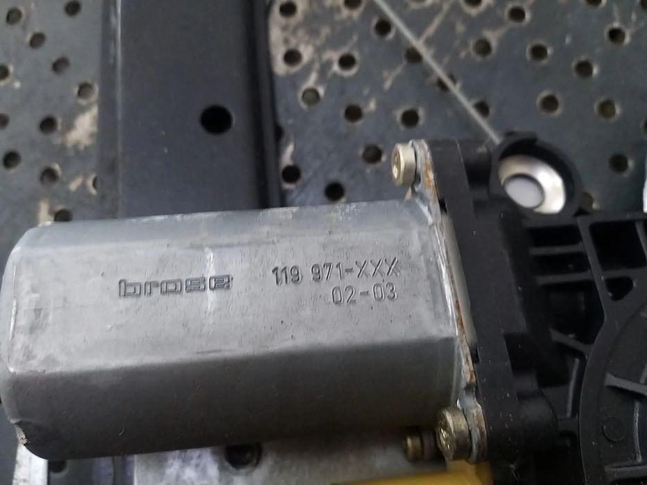 Macara motoras stanga spate volvo s60 119971xxx