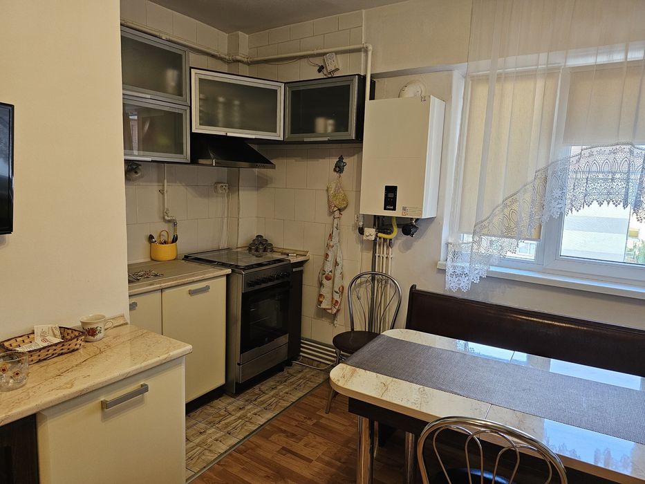 Inchiriez apartament 2 camere
