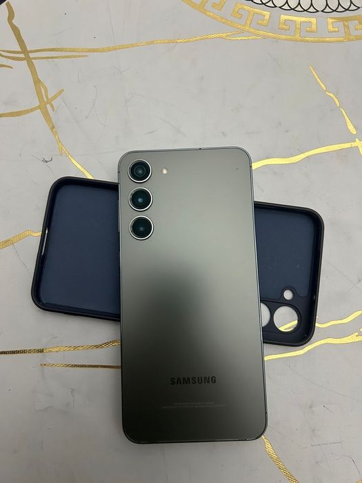 Продам в хорошем состоянии Samsung 23+