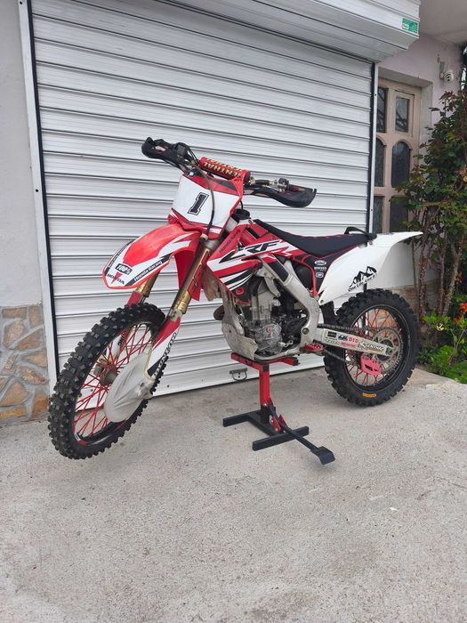 Honda Crf 250i.