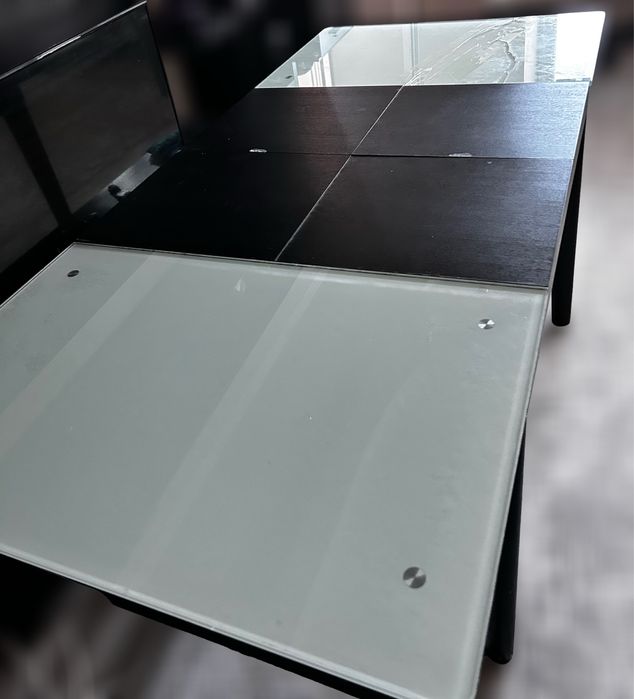 Продаю раздвижной стол