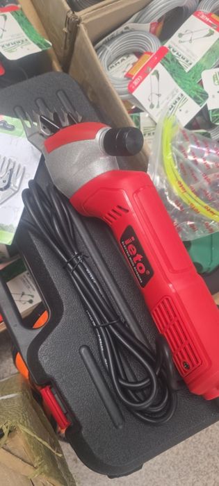 Masina Electrica de tuns oi CRAFT-TEC, 600W, 5 viteze.