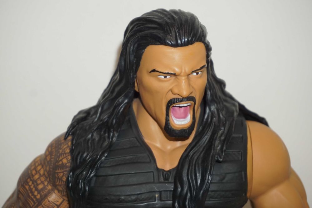 Рядка Оригинална Голяма Говореща Кеч Фигура На Roman Reigns 36см