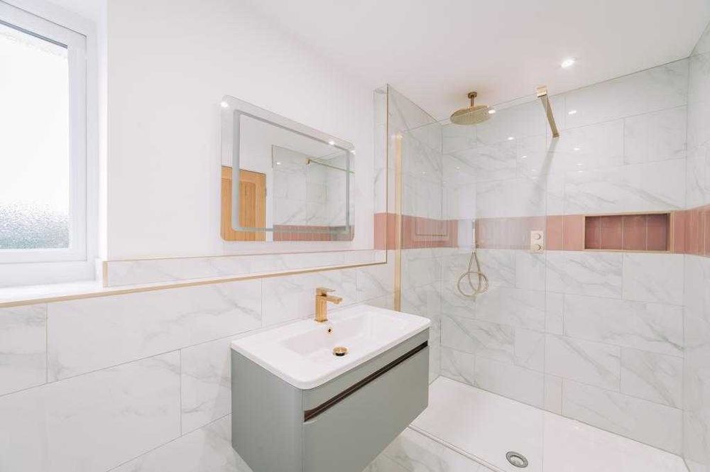 Вътрешни ремонти, Основен Ремонт  Баня,Лепене на плочки, фаянс,теракот