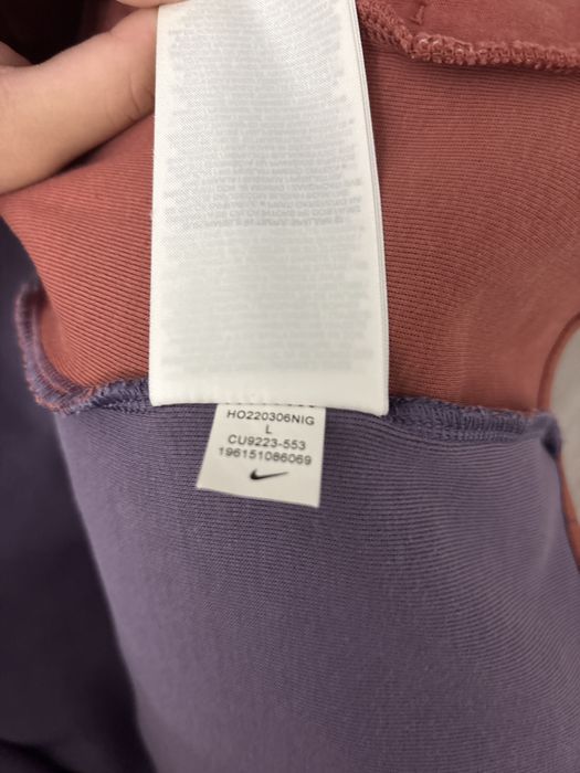 Горнщите Nike Tech Fleece