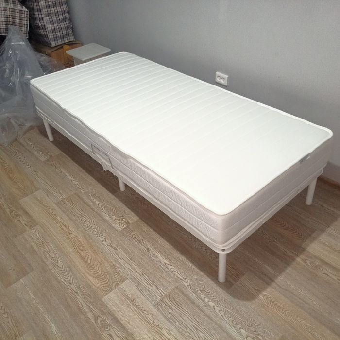 Кровати 2 штуки 90х200