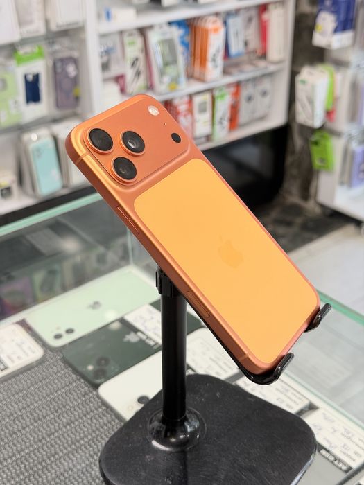 Apple iPhone 17 Pro Max 256GB Cosmic Orange