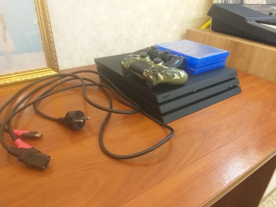 PLAYSTATION 4 PRO|цена вместе с играми и джойстиками