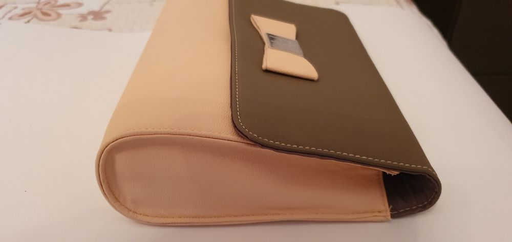 Продам женскую сумку -клатч