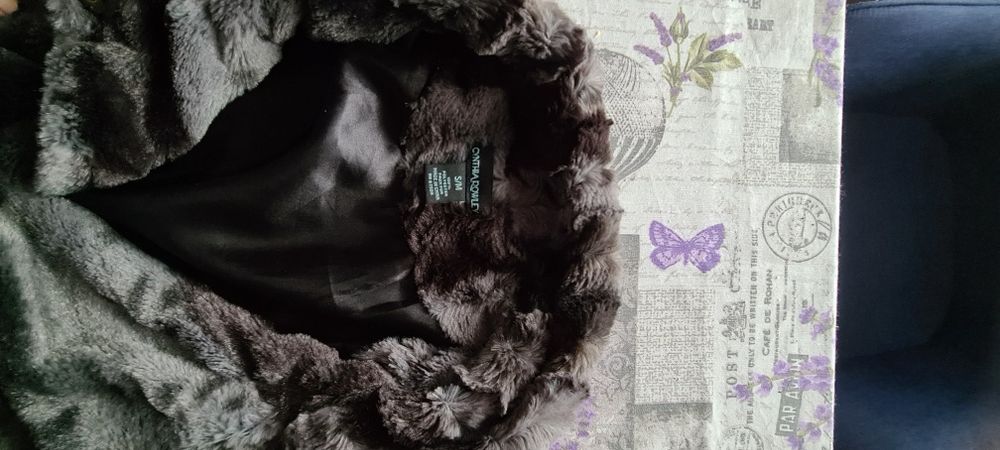 Пухено, късо пролетно яке