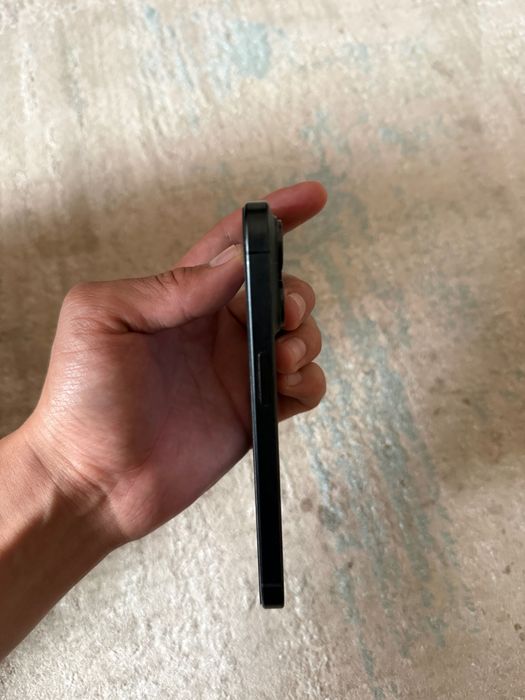 iPhone 15 pro в хорошем состоянии