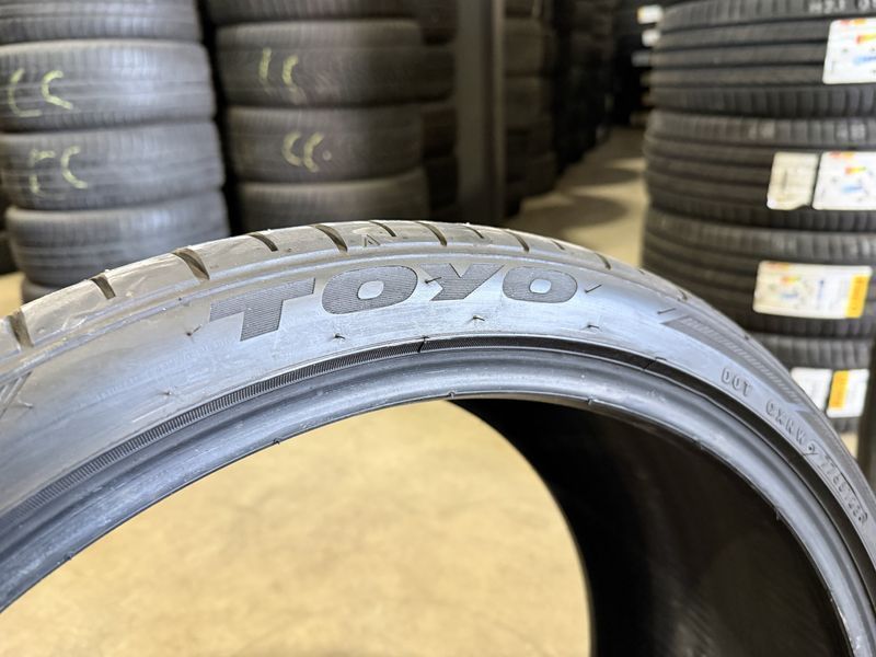 295/30/22 TOYO 2бр