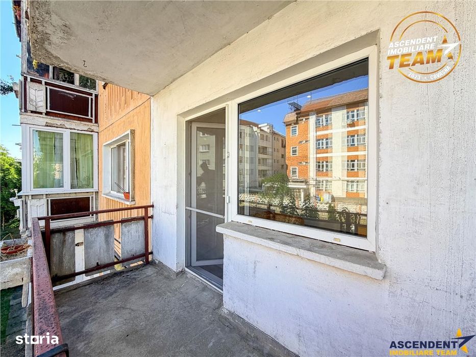 Confort,liniste,pozitie apreciabila: Apartament renovat,decomandat,3 c