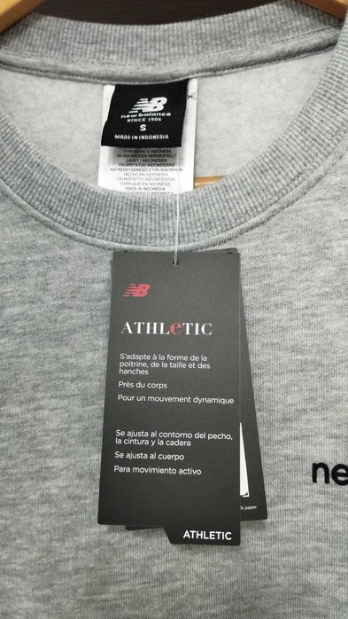 Блуза New Balance Slim fit ,сива.Размер S, цена 58.70 лв/ 30.00 евро