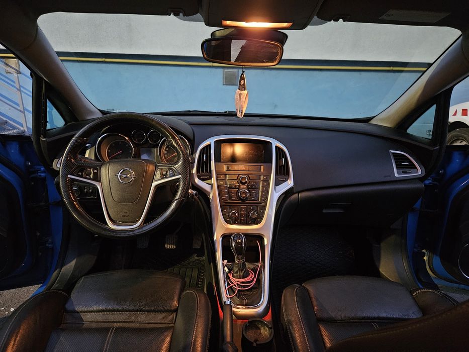 Opel astra J 2012 260.000 km