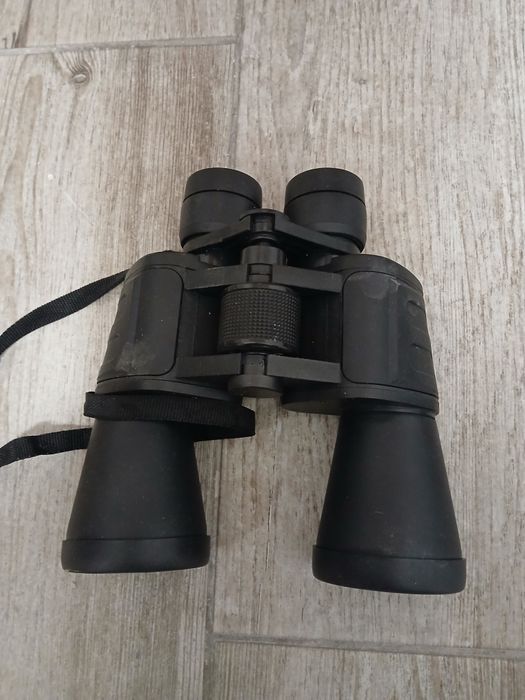 Binoclu mare in stare excelenta