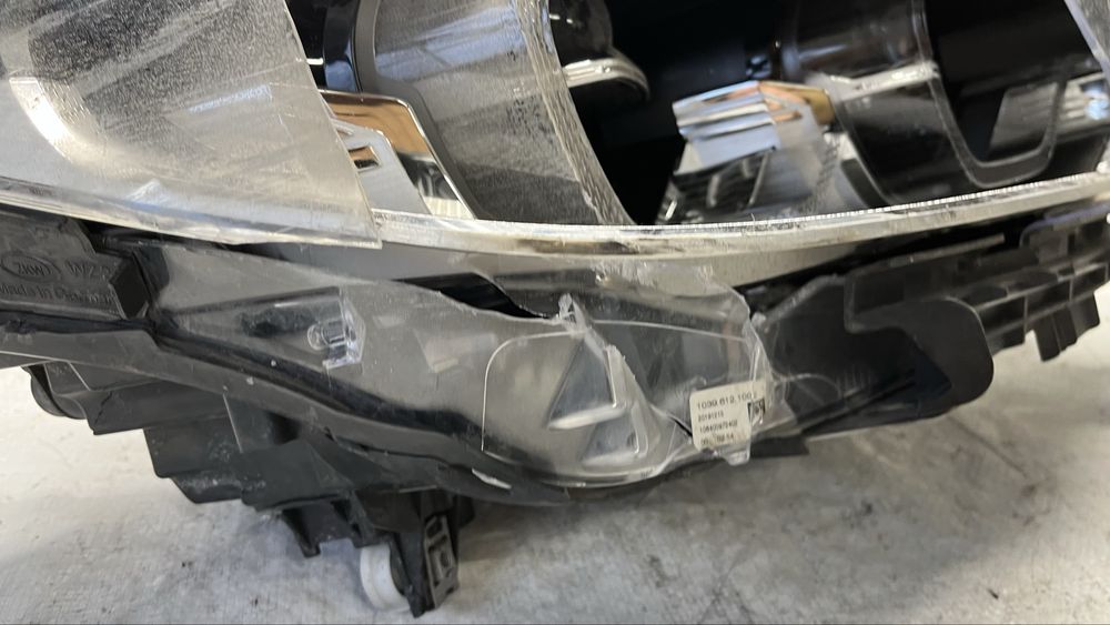 2 броя BMW 5 G30/G31 десен фар