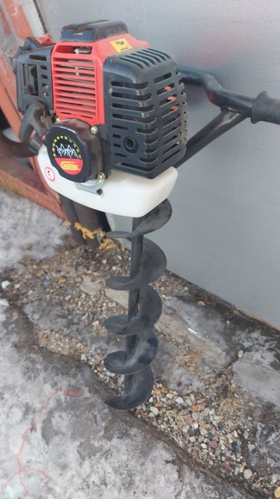 Бензобур 80.000 новый