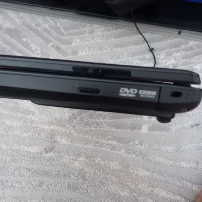 Продам ноутбук Asus corei3