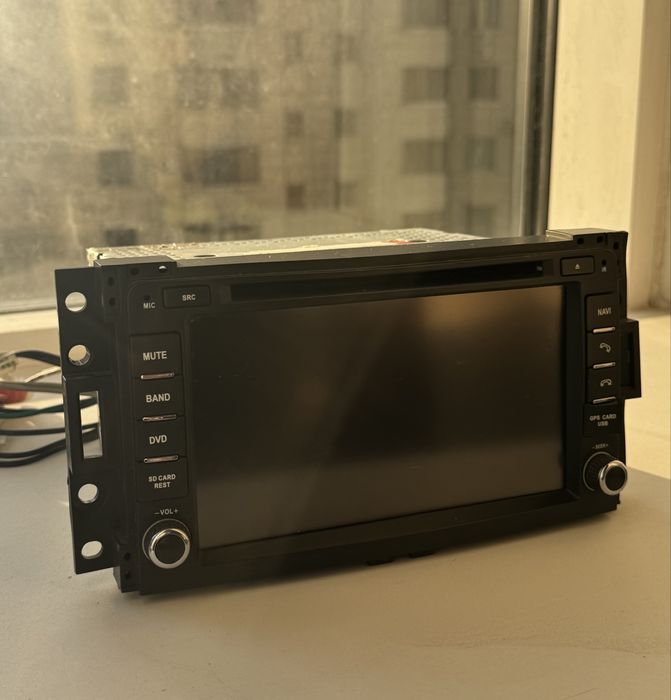 Магнитола на Hummer H3 (2005)