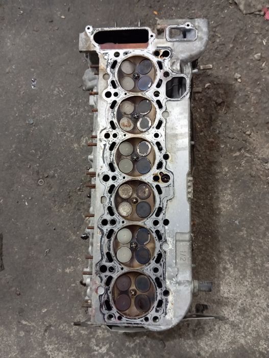 ГБЦ М54б30  в отличном состоянии