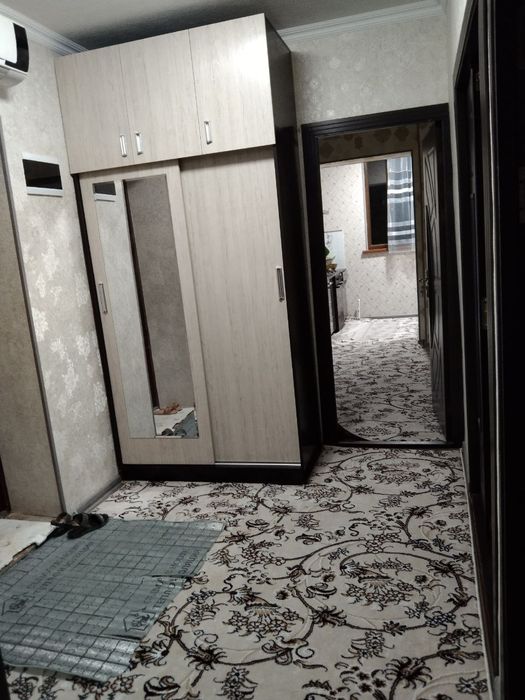 Жиззах шахар.
3/1микра район. 
Уй пишик гиштдан.
Сув свет газ бор.
Уй