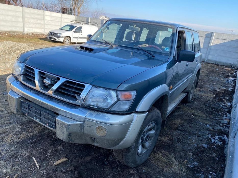 Jante bara fata far usa aripă mască Nissan Patrol y61 ZD30 grup diferențial  dezmembrari dezmembrez piese