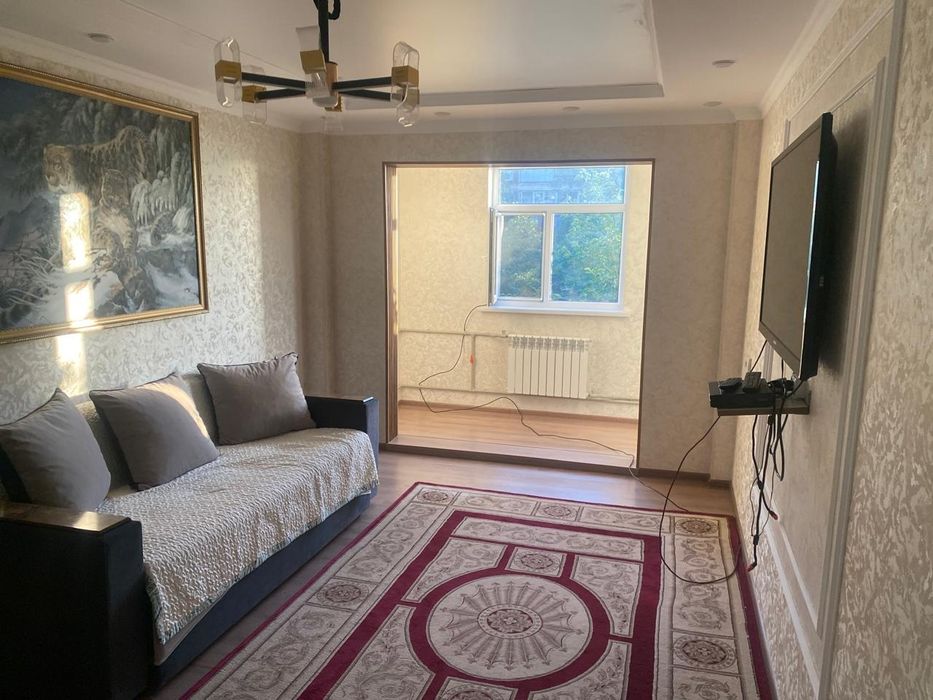 2 комнатная квартира в 11 мкр