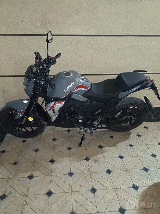 Motosikl LIFAN SR 220