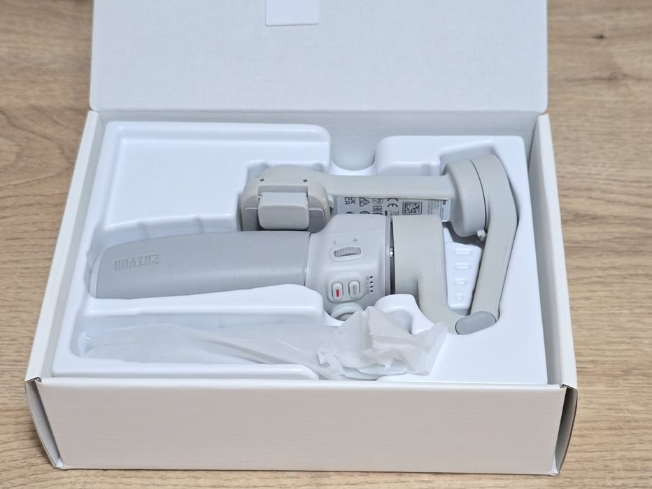 Zhiyun Tech Smooth Q4 Stabilizator Gimbal pentru Smartphone