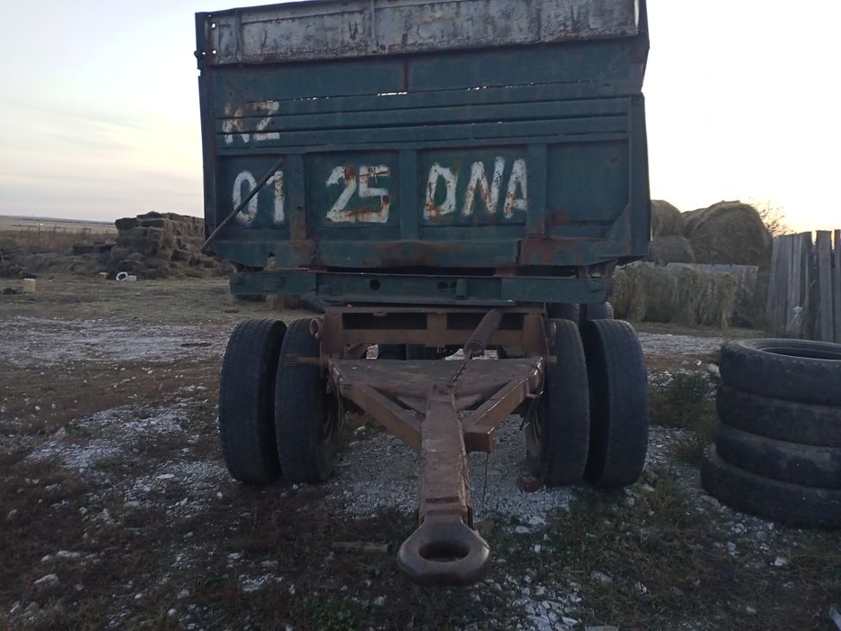 Продам прицеп самосвал