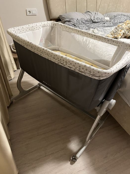 Jane next to me кошара за бебе