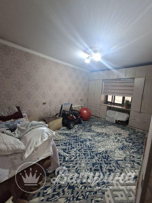 Продается 4 комнатная квартира Юнусабад 16 квартал.