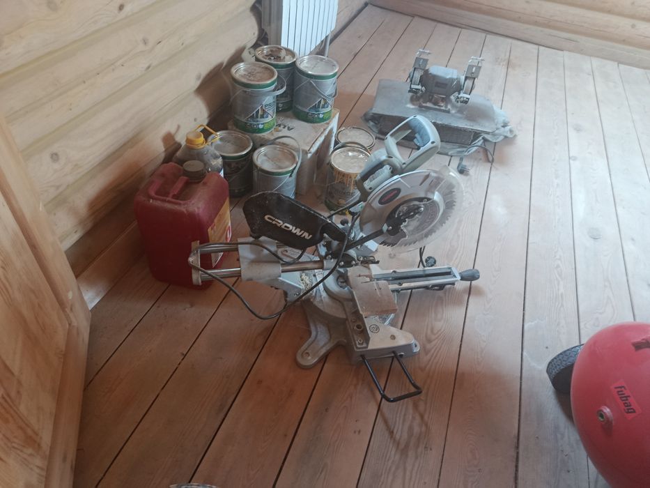 Продам торцовочную пилу GROWN