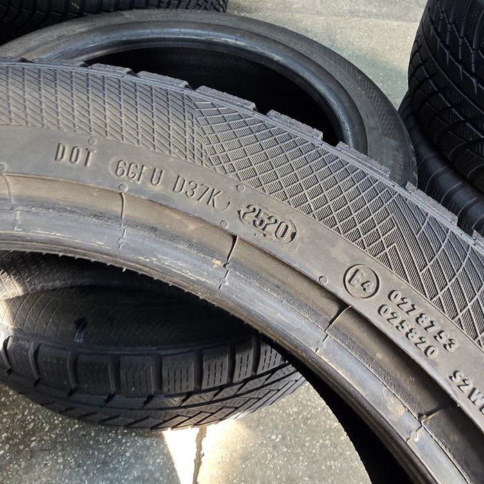 2x 235/45/18 M+S CONTINENTAL 2020 Stare excelentă