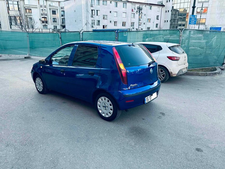 Fiat Punto 1.3Diesel ~ 62000Km ~ Navi Camera A/C Electrice