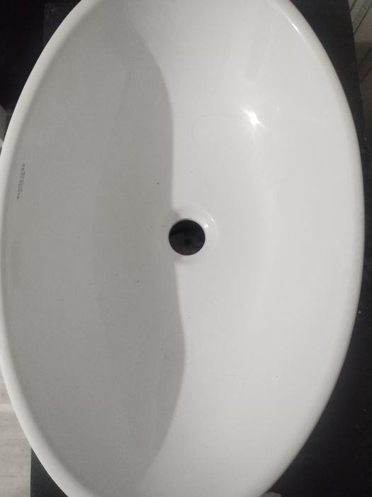 Продам раковину овальную