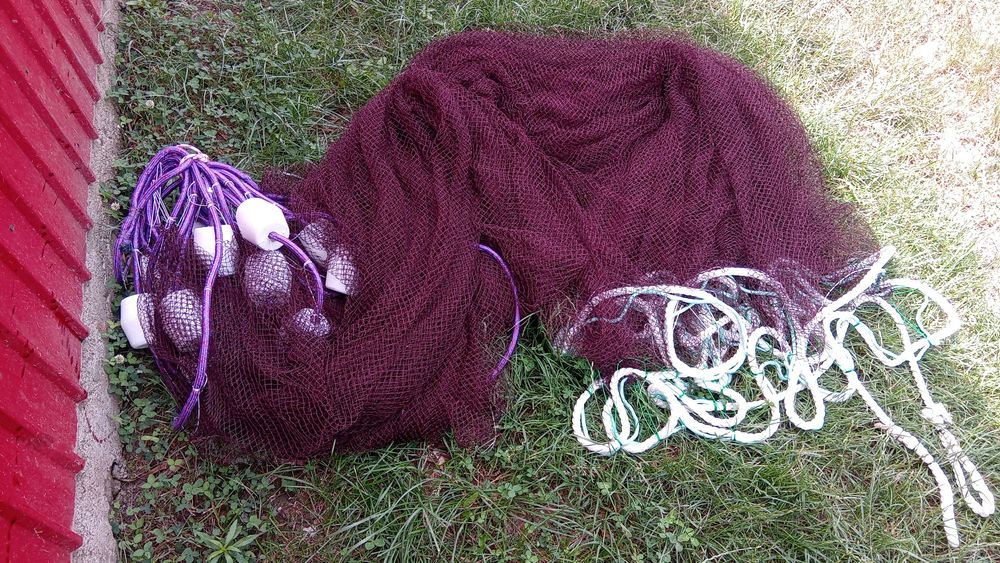 Plasa pescuit  năvod. voloc