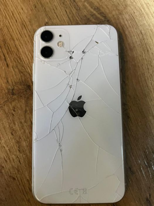 iPhone 11 белый 64гб