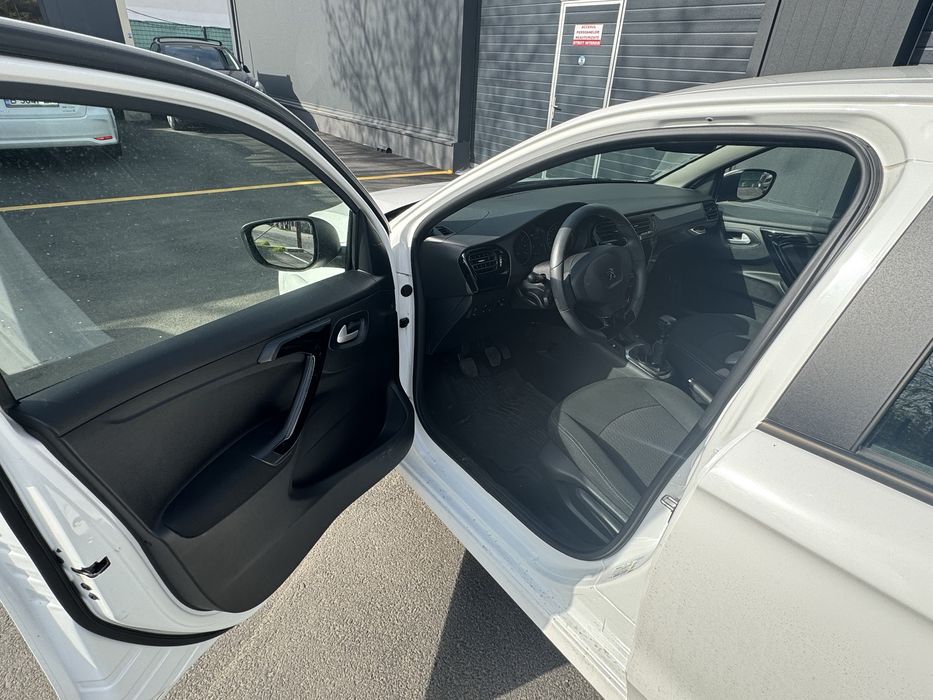 Peugeot 301 Allure - 1.5 BlueHDI FAP