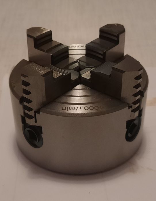 Продам токарный патрон 100мм