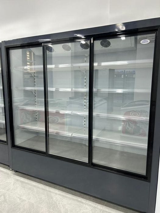 Вертикальная витрина