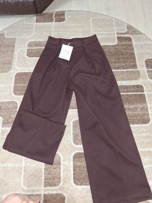 Продам брюки , цвет бордо