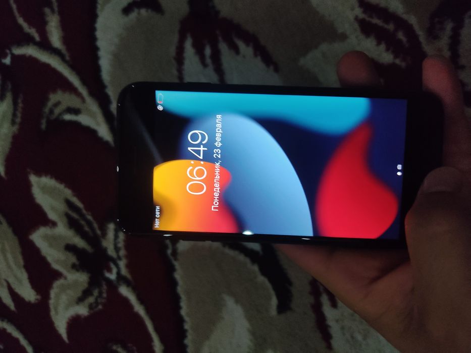 Iphone 7 holati ideal qora I cloud yoʼq umuman aybi yoʼq