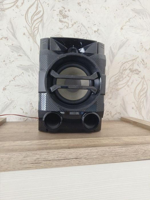 Продам муз,центр LG