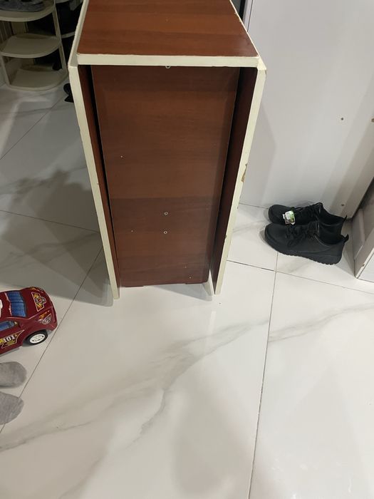 Продам стол