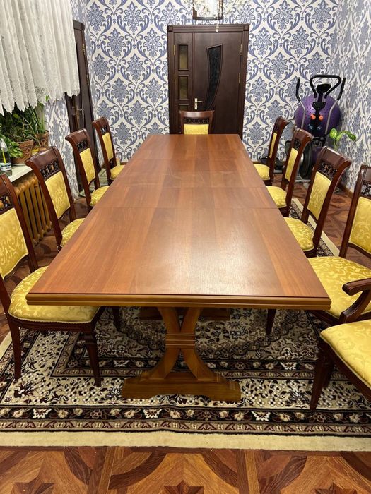 Столы / стулья